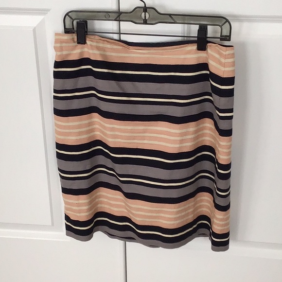 Ann Taylor Sweater & Skirt Set Sz 12P - Picture 4 of 5